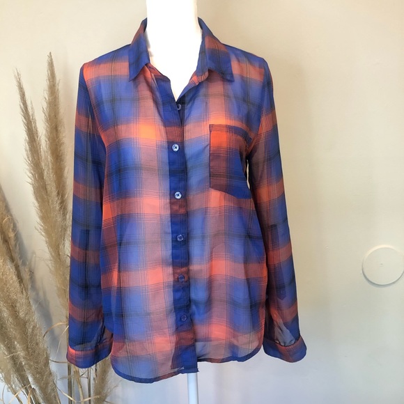 KIRRA | Sheer Plaid Button Down Shirt - Picture 3 of 4
